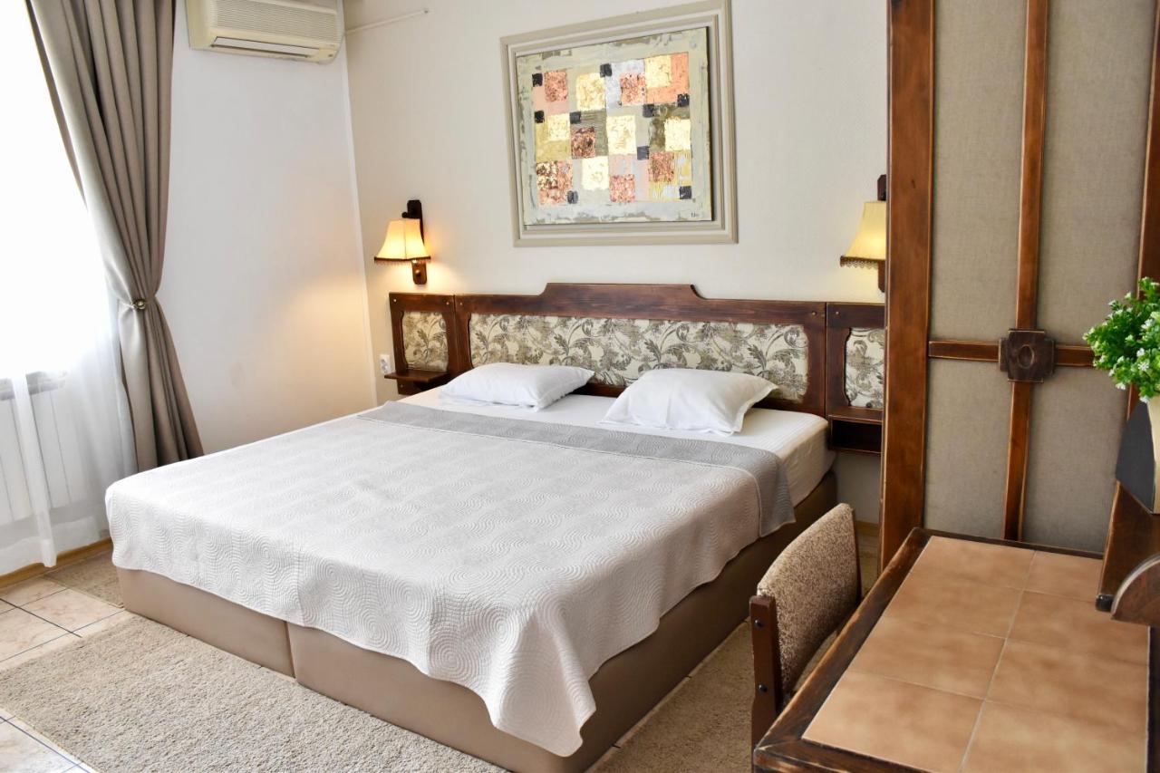 Family Hotel Apolonia Sozopol Exterior photo