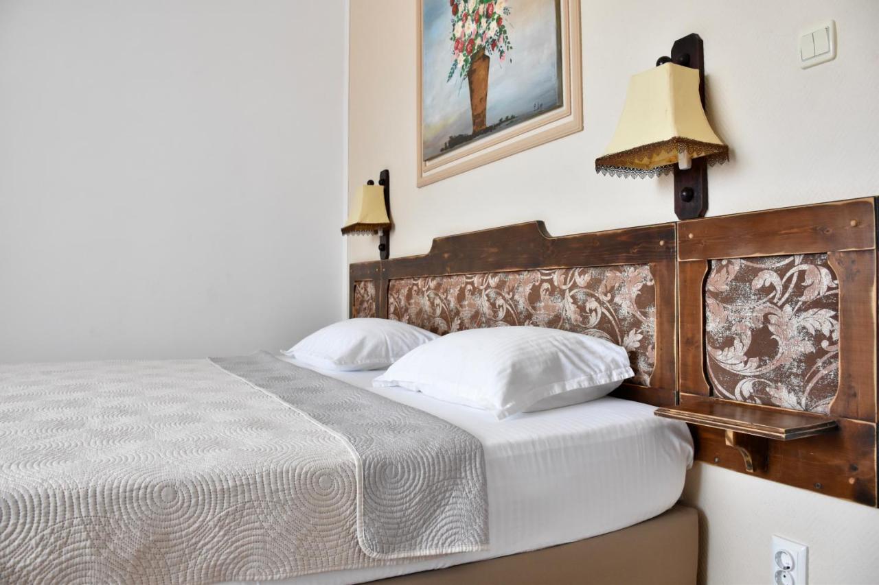 Family Hotel Apolonia Sozopol Exterior photo