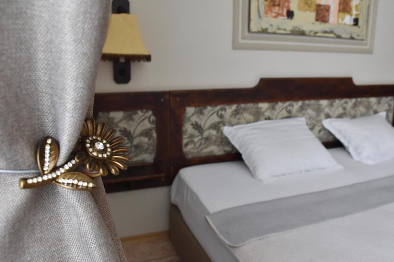 Family Hotel Apolonia Sozopol Exterior photo