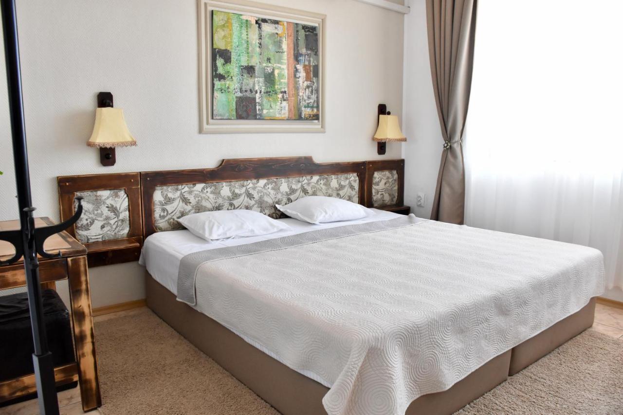 Family Hotel Apolonia Sozopol Exterior photo
