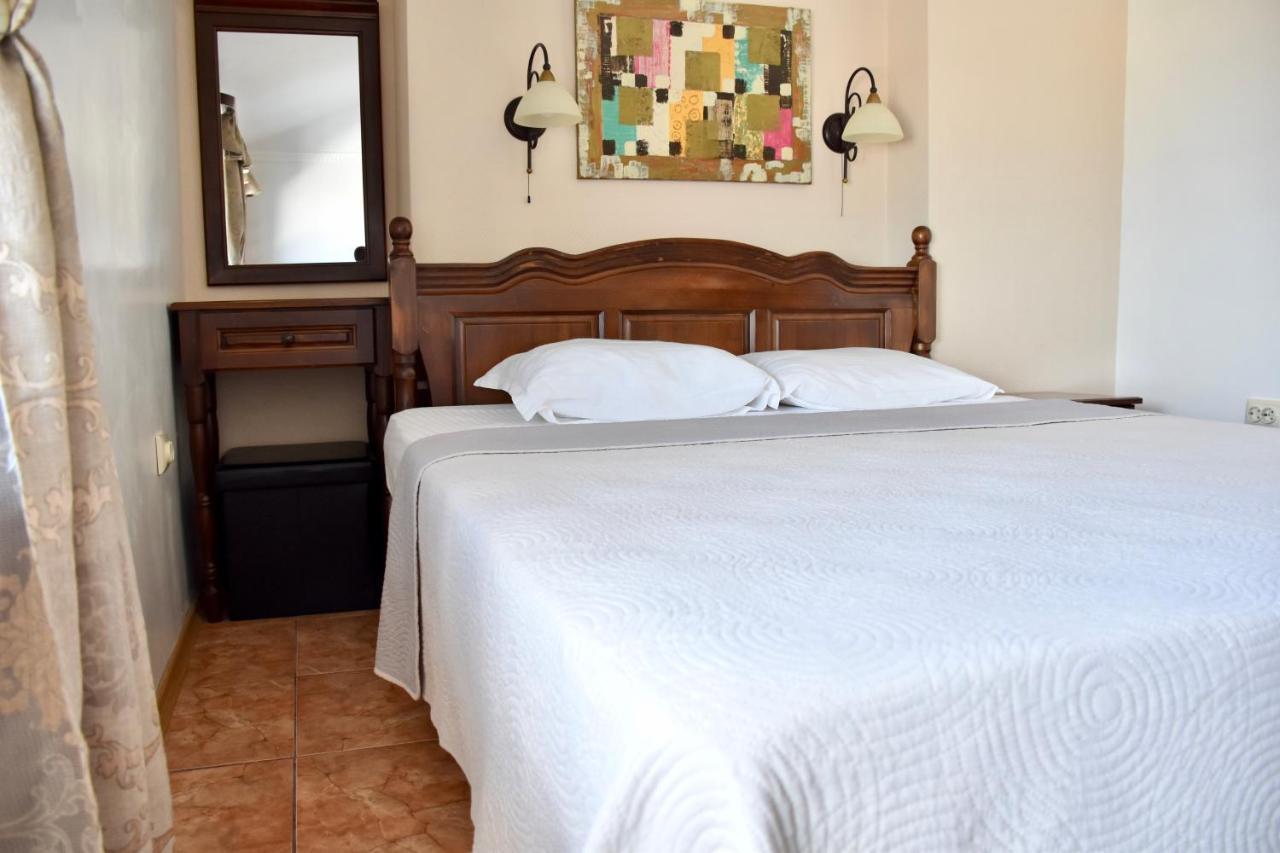Family Hotel Apolonia Sozopol Exterior photo
