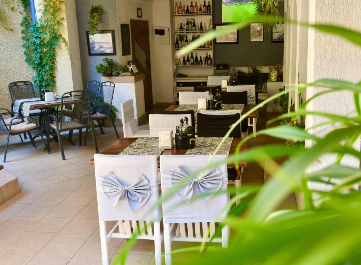 Family Hotel Apolonia Sozopol Exterior photo