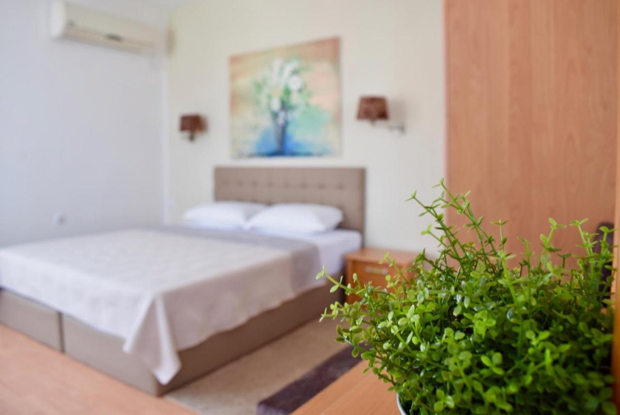 Family Hotel Apolonia Sozopol Exterior photo