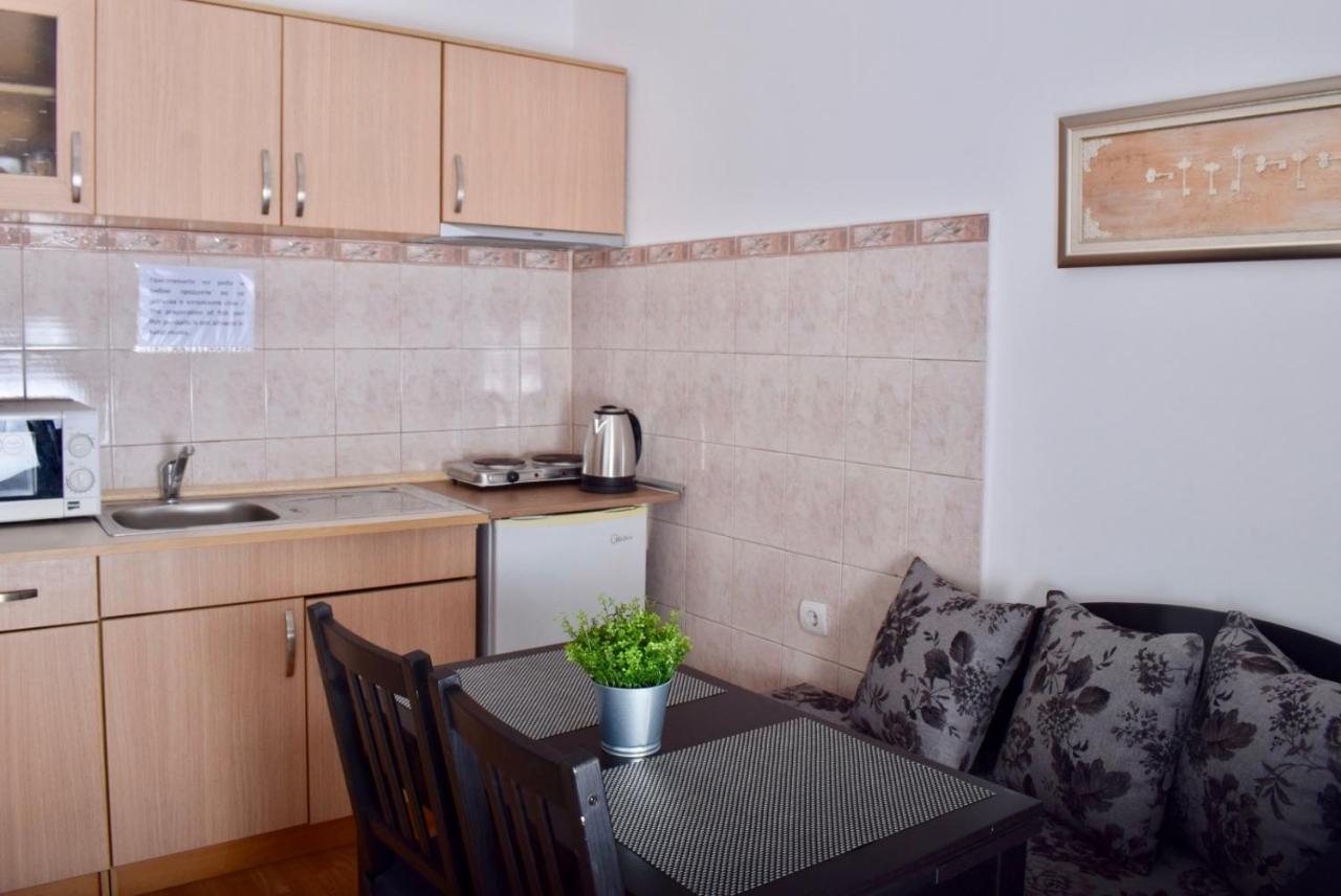 Family Hotel Apolonia Sozopol Exterior photo
